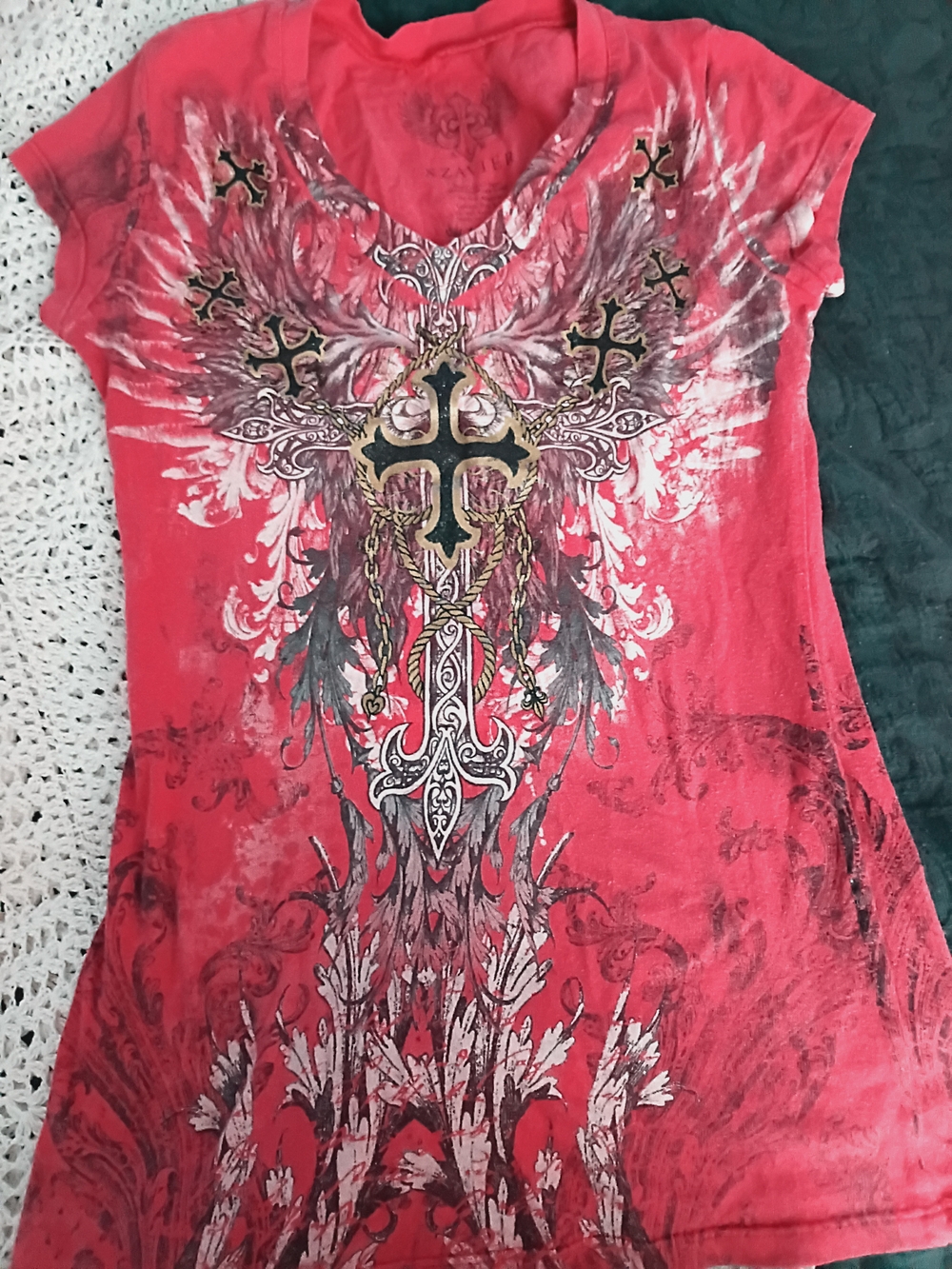 Women's Red Graphic V-Neck Tee with Cross and Wing Motif